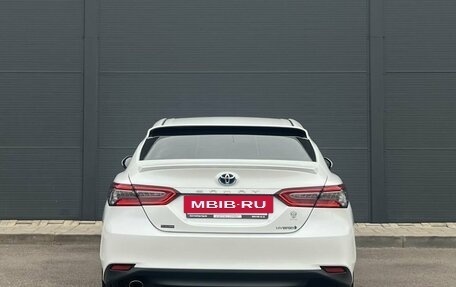 Toyota Camry, 2017 год, 2 610 000 рублей, 4 фотография