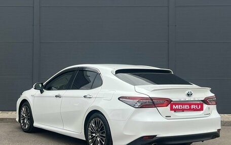 Toyota Camry, 2017 год, 2 610 000 рублей, 5 фотография