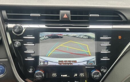Toyota Camry, 2017 год, 2 610 000 рублей, 18 фотография