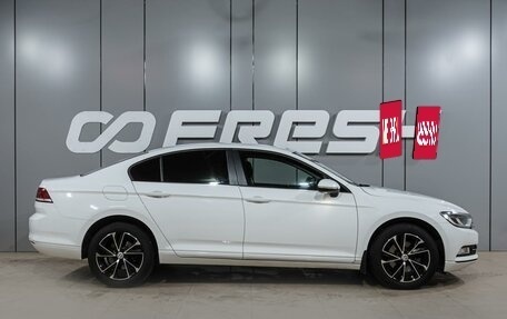 Volkswagen Passat B8 рестайлинг, 2016 год, 1 799 000 рублей, 5 фотография