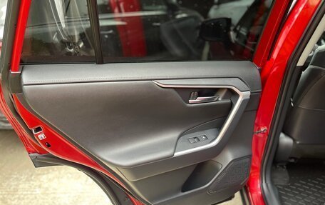 Toyota RAV4, 2021 год, 3 495 000 рублей, 24 фотография