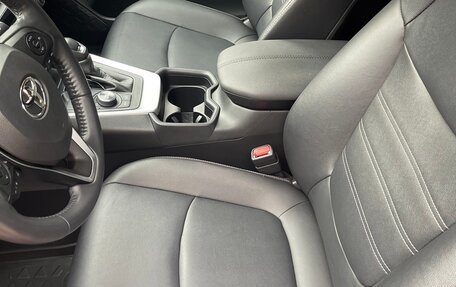 Toyota RAV4, 2021 год, 3 495 000 рублей, 30 фотография