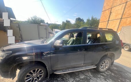 Toyota Land Cruiser Prado 150 рестайлинг 2, 2017 год, 3 540 000 рублей, 5 фотография