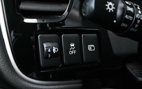 Mitsubishi Outlander III рестайлинг 3, 2021 год, 1 999 000 рублей, 18 фотография