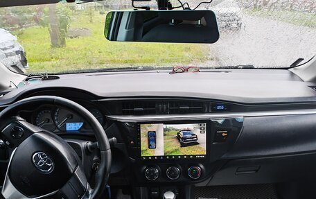 Toyota Corolla, 2014 год, 1 050 000 рублей, 6 фотография