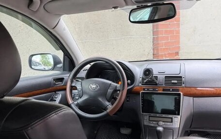 Toyota Avensis III рестайлинг, 2007 год, 750 000 рублей, 5 фотография
