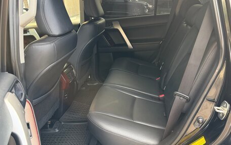 Toyota Land Cruiser Prado 150 рестайлинг 2, 2016 год, 3 500 000 рублей, 10 фотография