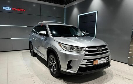 Toyota Highlander III, 2016 год, 2 990 000 рублей, 7 фотография