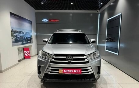 Toyota Highlander III, 2016 год, 2 990 000 рублей, 8 фотография