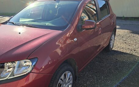 Renault Sandero II рестайлинг, 2015 год, 650 000 рублей, 3 фотография