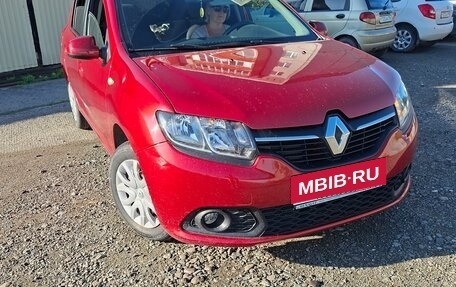 Renault Sandero II рестайлинг, 2015 год, 650 000 рублей, 1 фотография