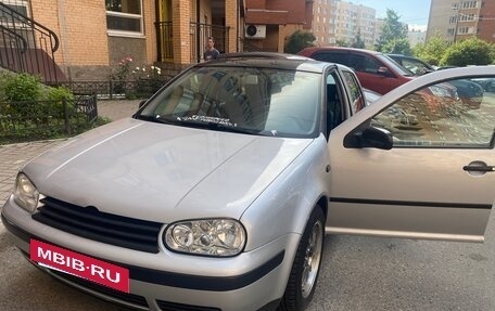 Volkswagen Golf IV, 2001 год, 420 000 рублей, 2 фотография