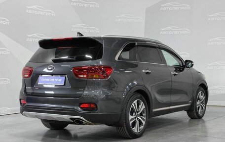 KIA Sorento III Prime рестайлинг, 2018 год, 2 600 000 рублей, 5 фотография
