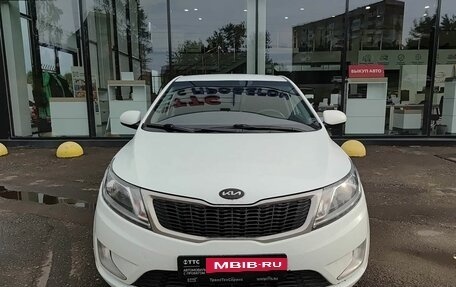 KIA Rio III рестайлинг, 2013 год, 420 000 рублей, 2 фотография