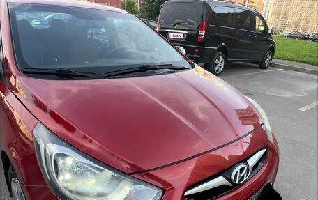 Hyundai Solaris II рестайлинг, 2011 год, 585 000 рублей, 4 фотография
