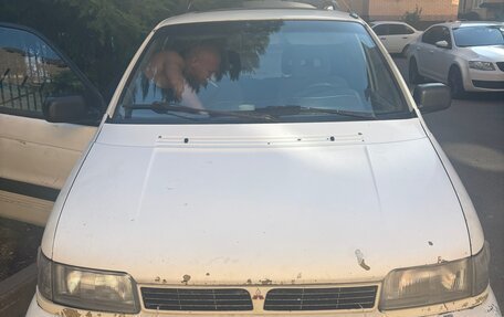Mitsubishi Space Wagon III, 1992 год, 70 000 рублей, 1 фотография