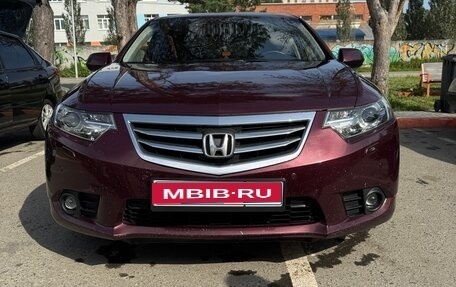 Honda Accord VIII рестайлинг, 2012 год, 1 550 000 рублей, 1 фотография