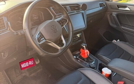 Volkswagen Tiguan II, 2021 год, 4 200 000 рублей, 5 фотография