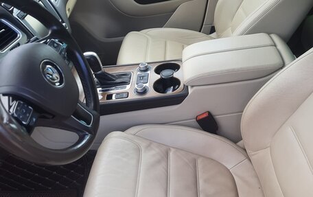 Volkswagen Touareg III, 2015 год, 3 100 000 рублей, 12 фотография