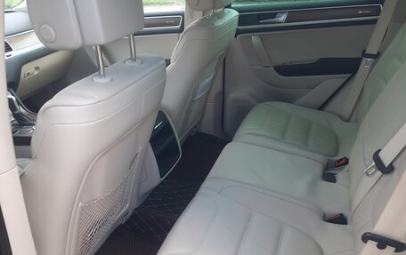 Volkswagen Touareg III, 2015 год, 3 100 000 рублей, 15 фотография