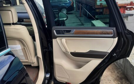 Volkswagen Touareg III, 2015 год, 3 100 000 рублей, 10 фотография