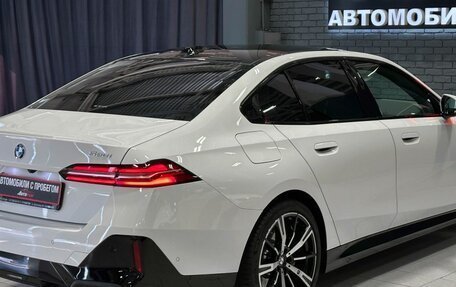 BMW 5 серия, 2025 год, 7 600 000 рублей, 8 фотография