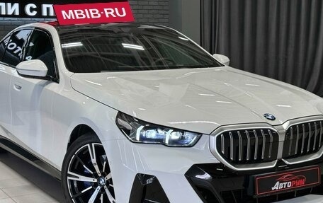 BMW 5 серия, 2025 год, 7 600 000 рублей, 6 фотография