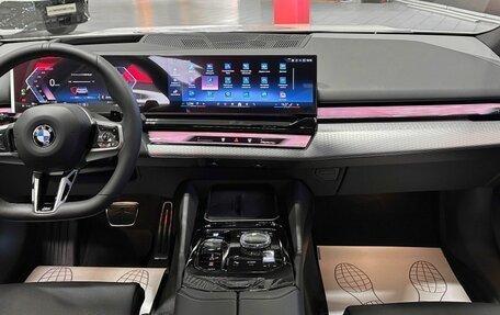 BMW 5 серия, 2025 год, 7 600 000 рублей, 37 фотография