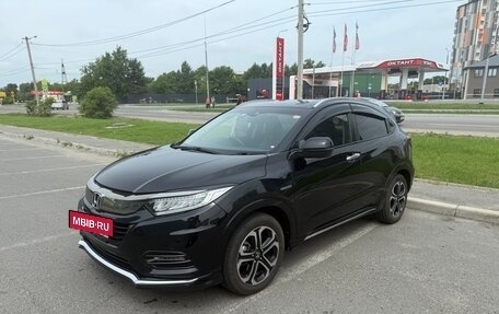Honda Vezel, 2018 год, 1 460 000 рублей, 3 фотография