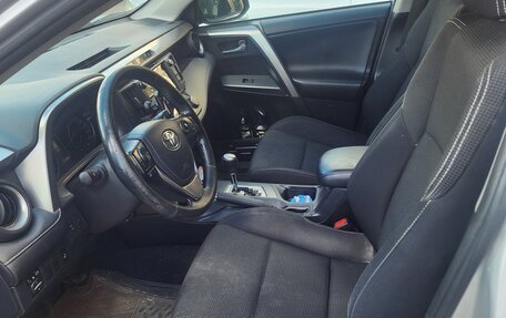Toyota RAV4, 2017 год, 2 100 000 рублей, 1 фотография