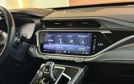 Geely Atlas, 2023 год, 1 649 900 рублей, 10 фотография