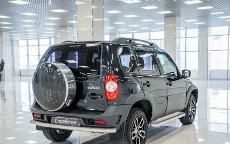 Chevrolet Niva I рестайлинг, 2016 год, 599 000 рублей, 2 фотография