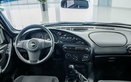 Chevrolet Niva I рестайлинг, 2016 год, 599 000 рублей, 10 фотография