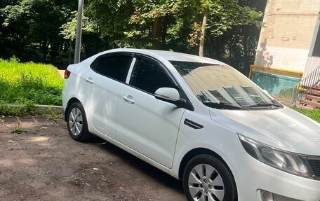 KIA Rio III рестайлинг, 2013 год, 830 000 рублей, 2 фотография