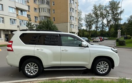Toyota Land Cruiser Prado 150 рестайлинг 2, 2016 год, 3 100 000 рублей, 3 фотография