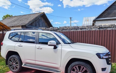 Toyota Land Cruiser, 2023 год, 11 600 000 рублей, 1 фотография