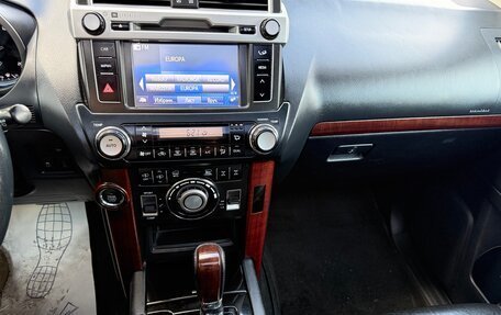 Toyota Land Cruiser Prado 150 рестайлинг 2, 2016 год, 3 100 000 рублей, 25 фотография