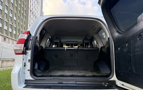 Toyota Land Cruiser Prado 150 рестайлинг 2, 2016 год, 3 100 000 рублей, 22 фотография