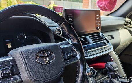 Toyota Land Cruiser, 2023 год, 11 600 000 рублей, 4 фотография