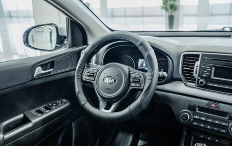 KIA Sportage IV рестайлинг, 2018 год, 1 803 000 рублей, 10 фотография