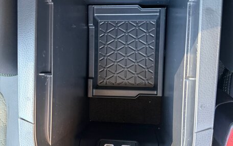 Toyota RAV4, 2025 год, 3 850 000 рублей, 10 фотография