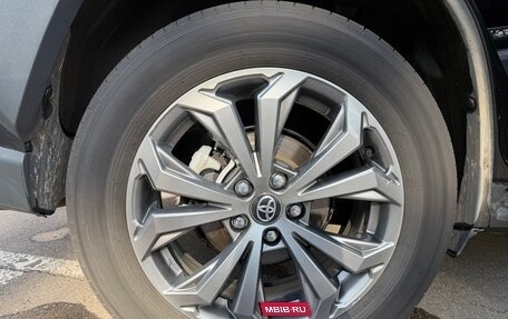Toyota RAV4, 2025 год, 3 850 000 рублей, 11 фотография