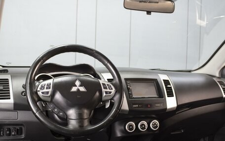 Mitsubishi Outlander III рестайлинг 3, 2007 год, 990 000 рублей, 5 фотография