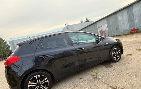KIA cee'd III, 2015 год, 950 000 рублей, 2 фотография