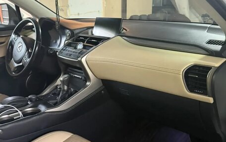 Lexus NX I, 2017 год, 2 700 000 рублей, 15 фотография