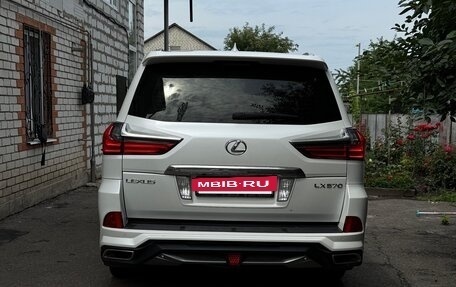 Lexus LX III, 2017 год, 9 000 000 рублей, 4 фотография