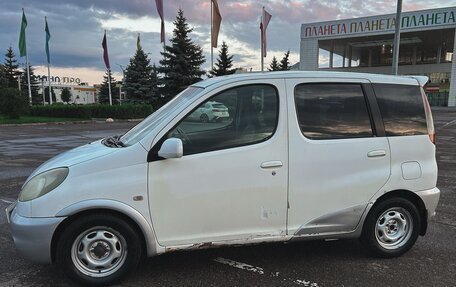 Toyota FunCargo, 2001 год, 365 000 рублей, 2 фотография