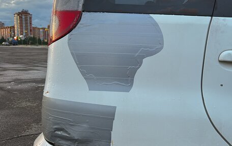 Toyota FunCargo, 2001 год, 365 000 рублей, 13 фотография