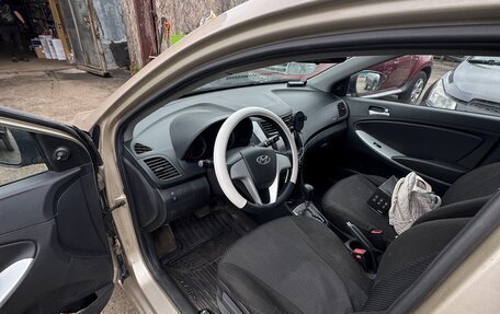 Hyundai Solaris II рестайлинг, 2012 год, 545 000 рублей, 8 фотография