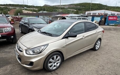 Hyundai Solaris II рестайлинг, 2012 год, 545 000 рублей, 4 фотография